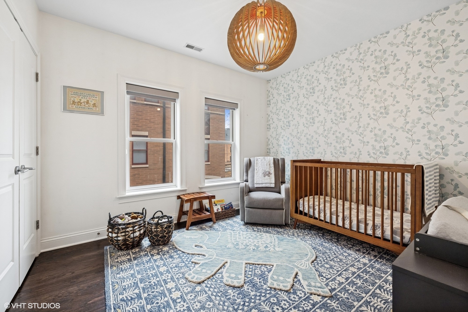 2324 W WABANSIA Avenue Unit: 5