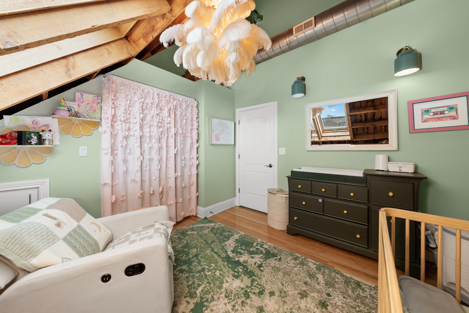 1547 N LEAVITT Street Unit: 3S