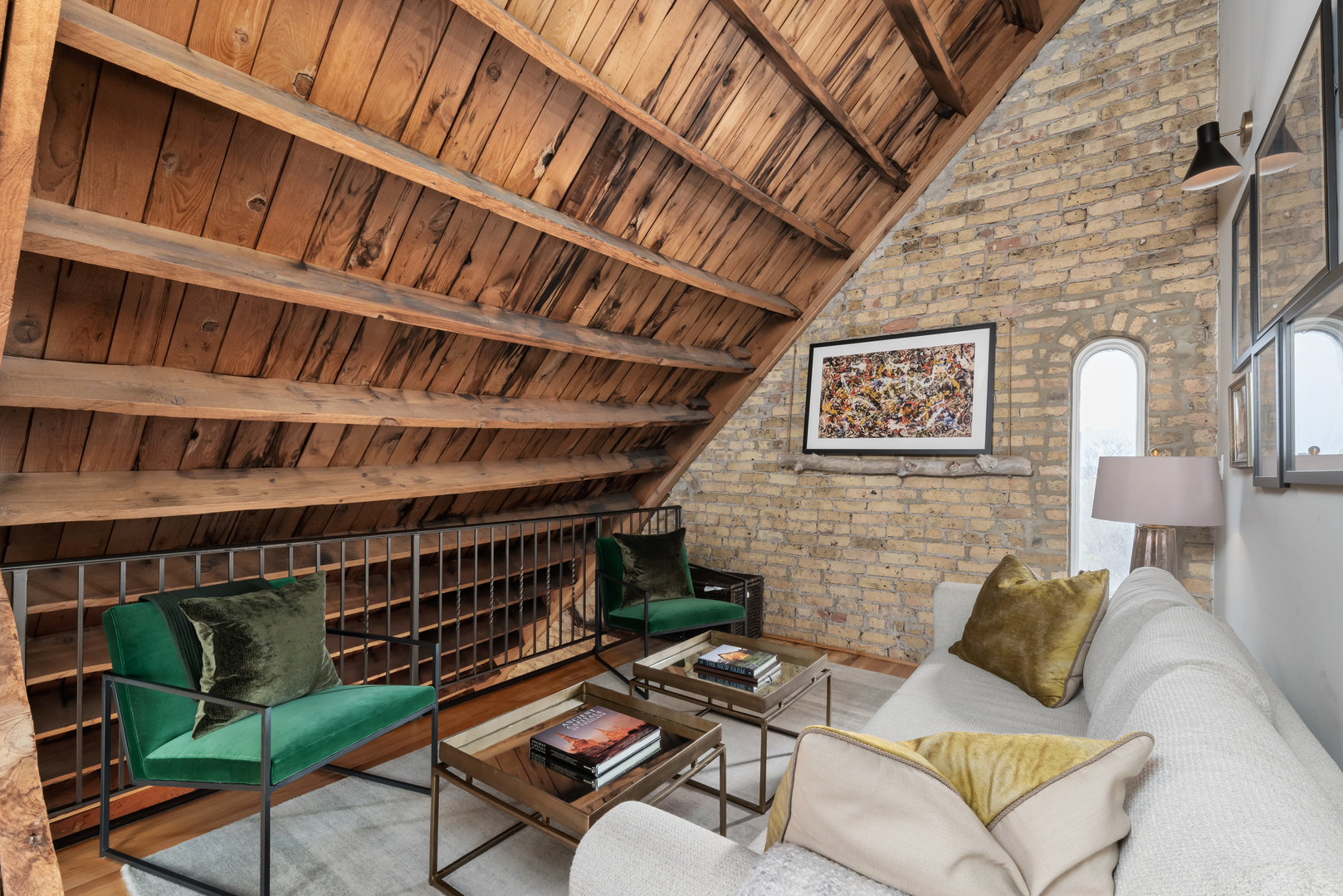 1547 N LEAVITT Street Unit: 3S