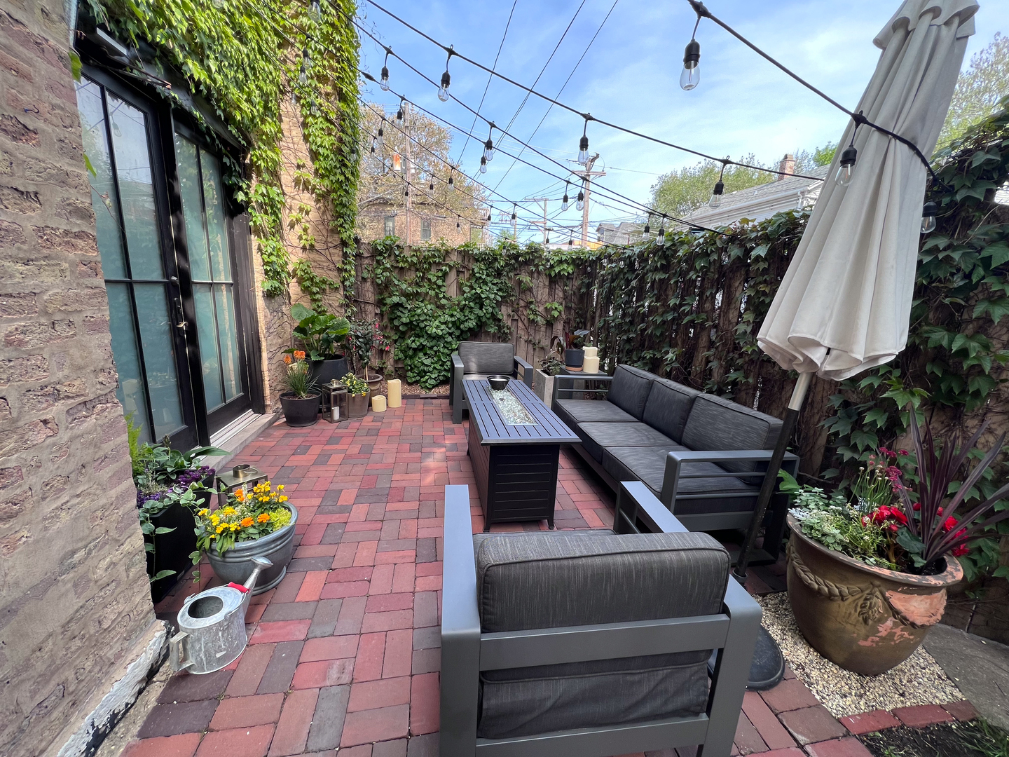 1547 N LEAVITT Street Unit: 3S