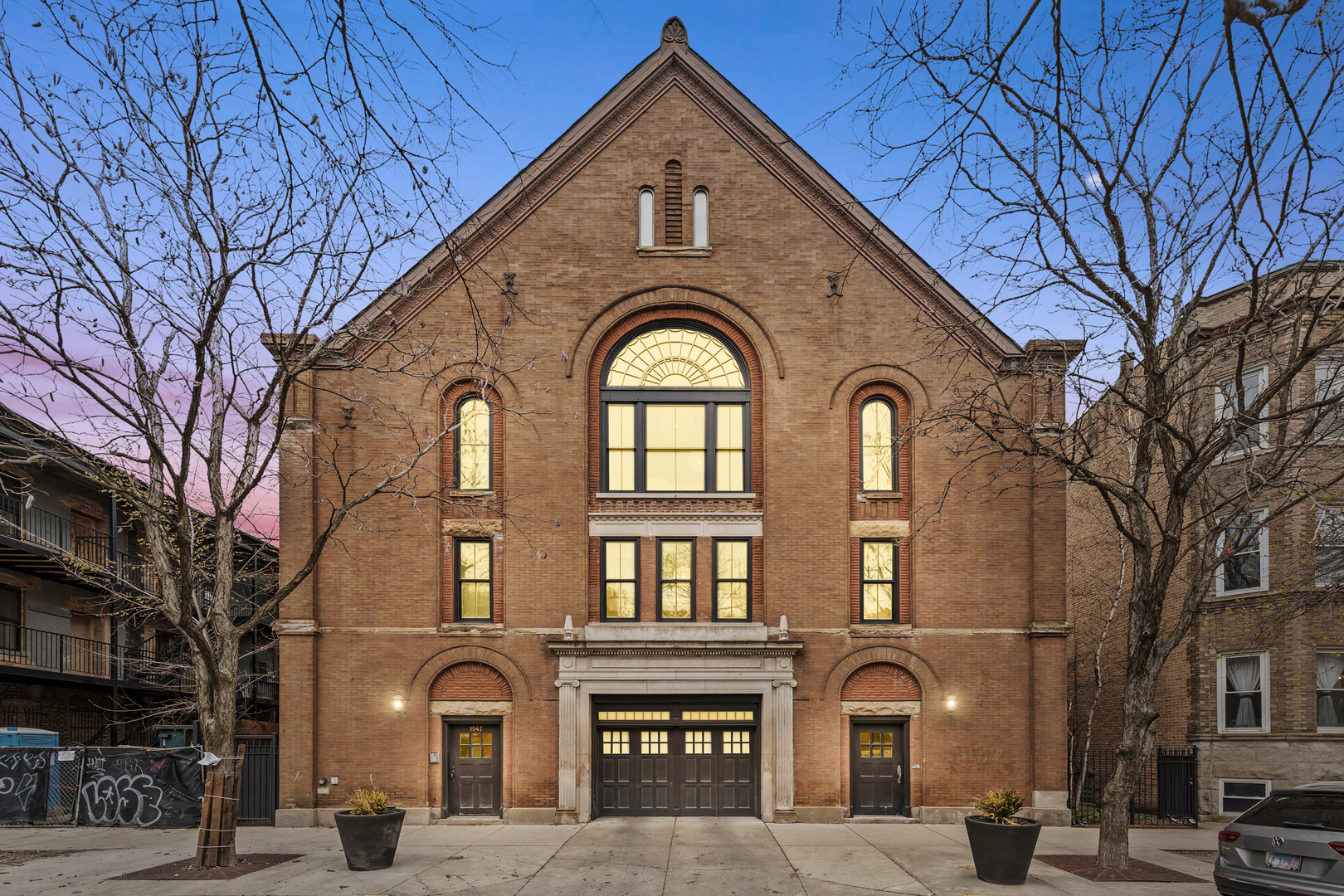 1547 N LEAVITT Street Unit: 3S