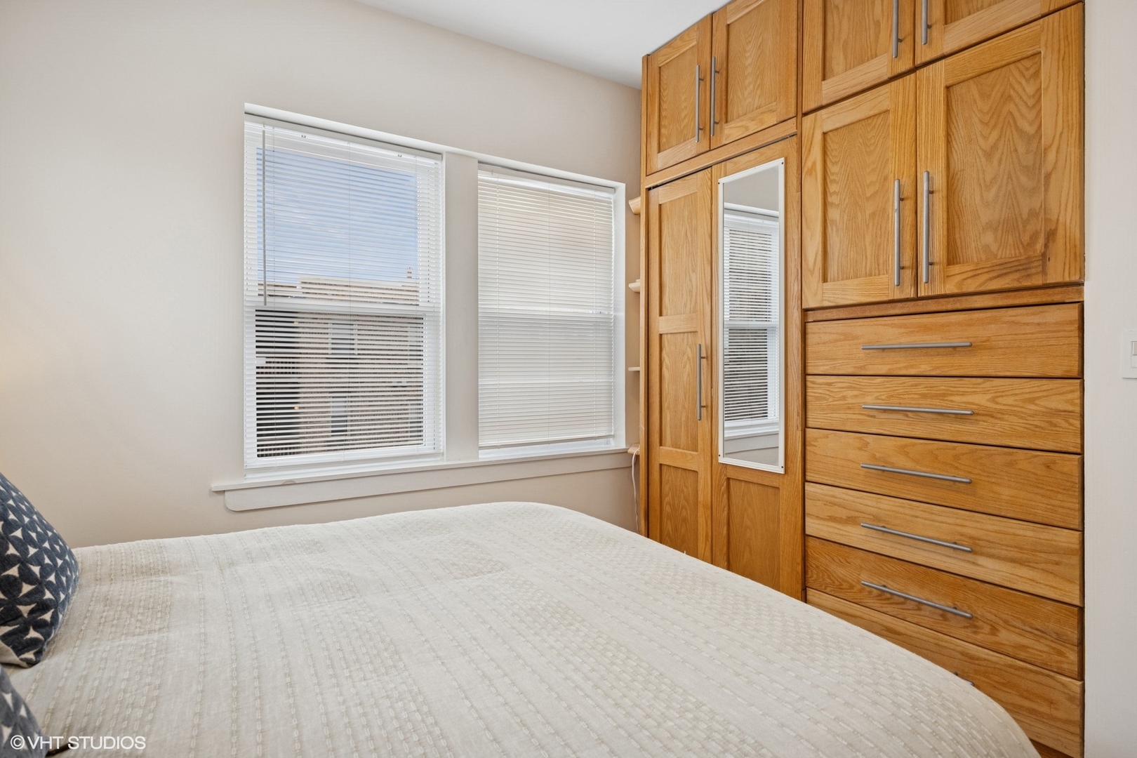 3440 W Leland Avenue Unit: 3W