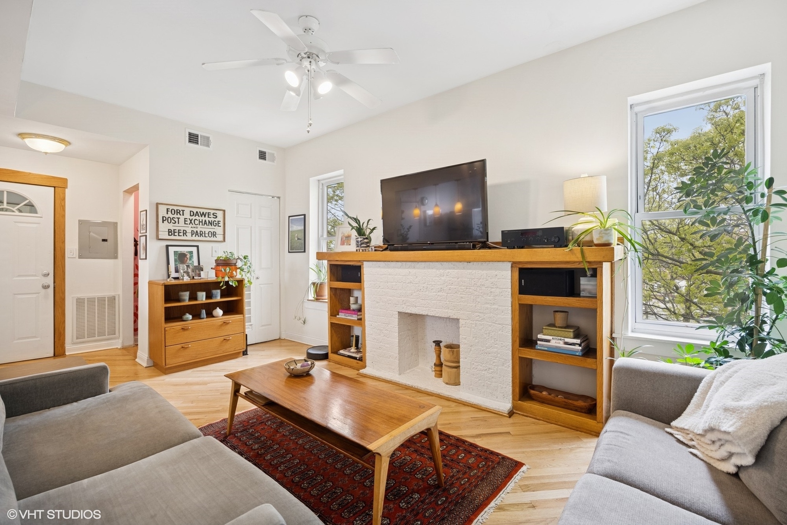 3440 W Leland Avenue Unit: 3W