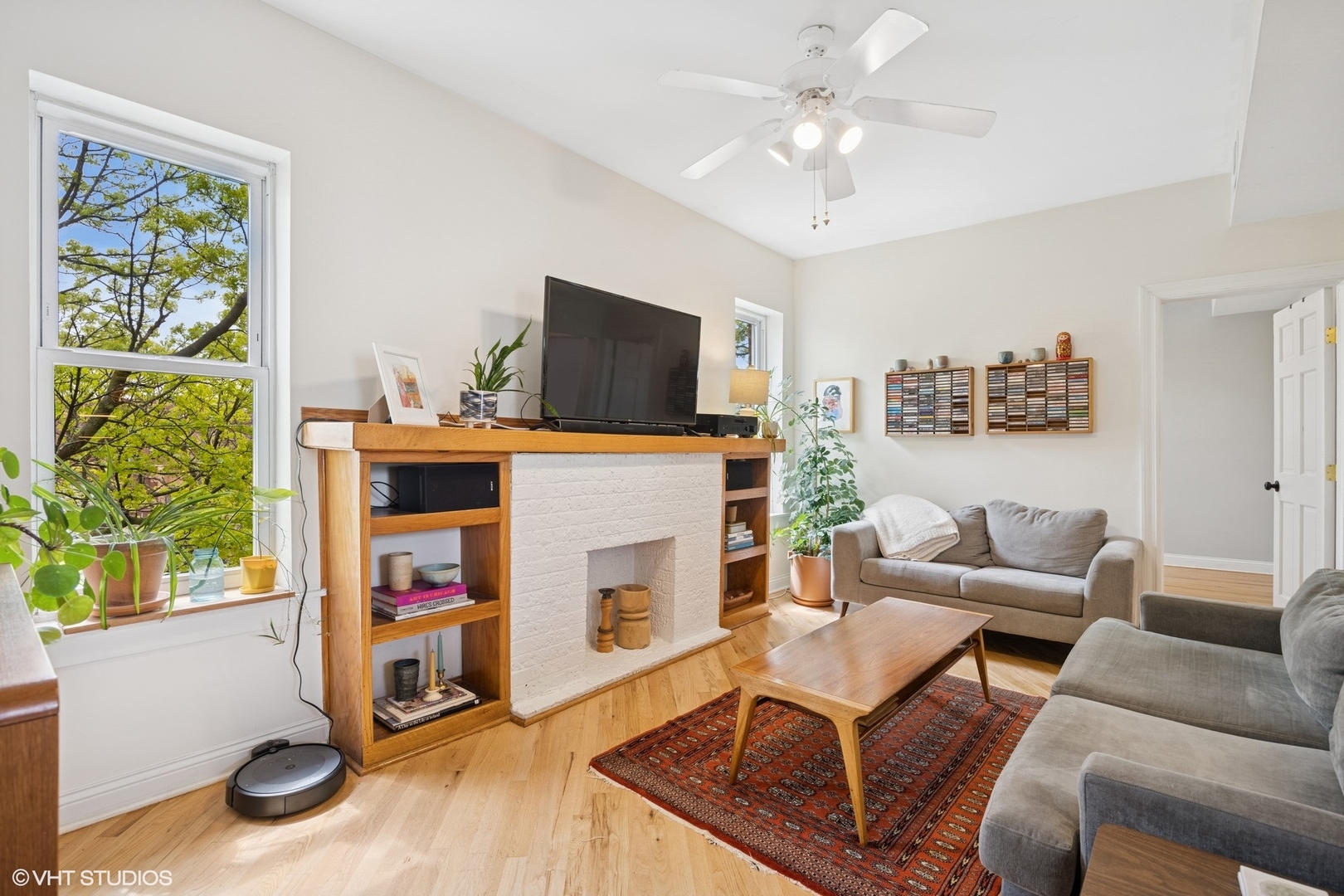 3440 W Leland Avenue Unit: 3W