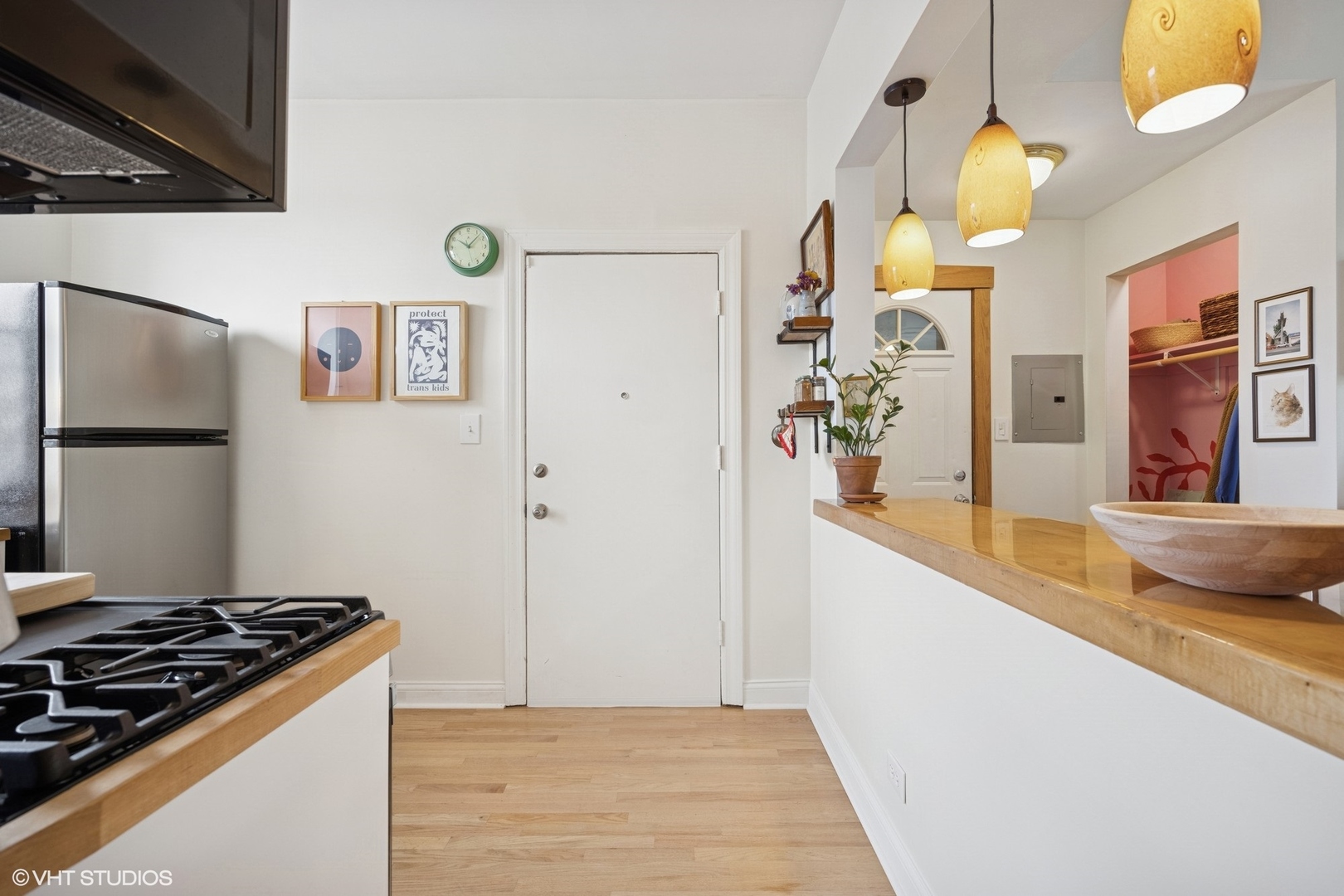 3440 W Leland Avenue Unit: 3W