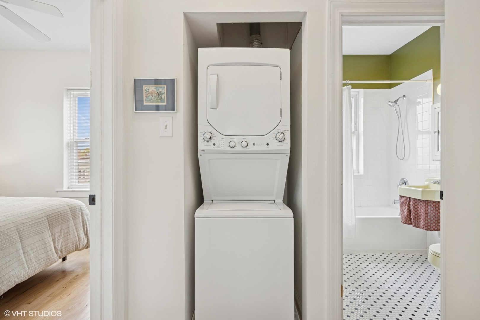 3440 W Leland Avenue Unit: 3W