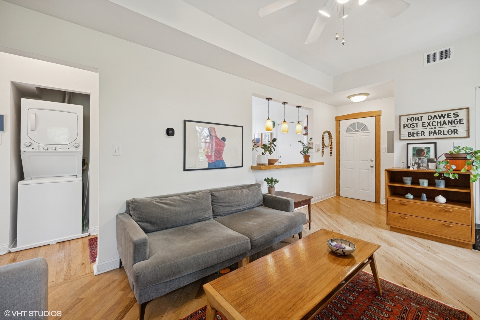 3440 W Leland Avenue Unit: 3W