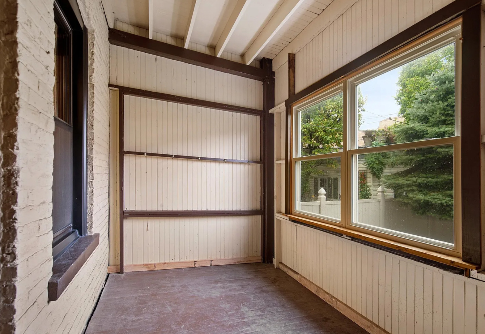 1336 W Cornelia Avenue