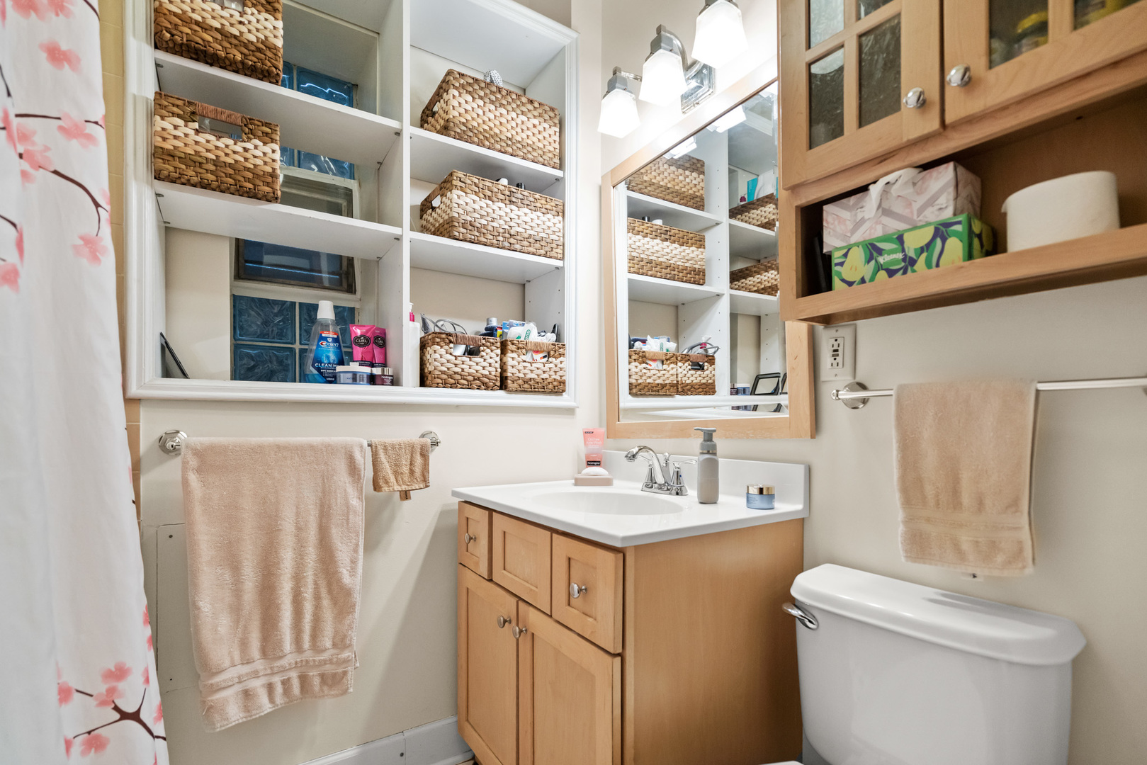 1336 W Cornelia Avenue