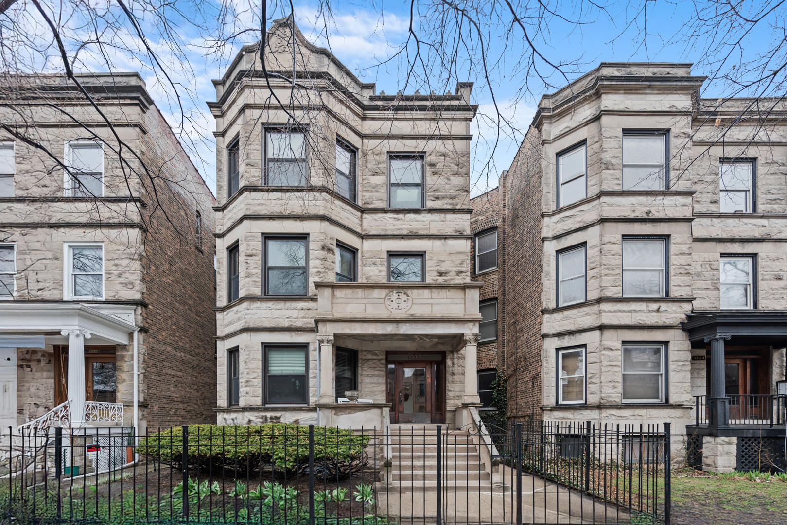 1336 W Cornelia Avenue