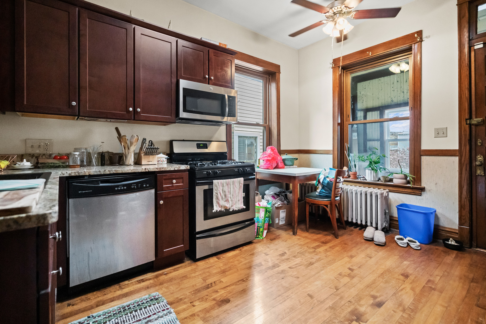 1336 W Cornelia Avenue