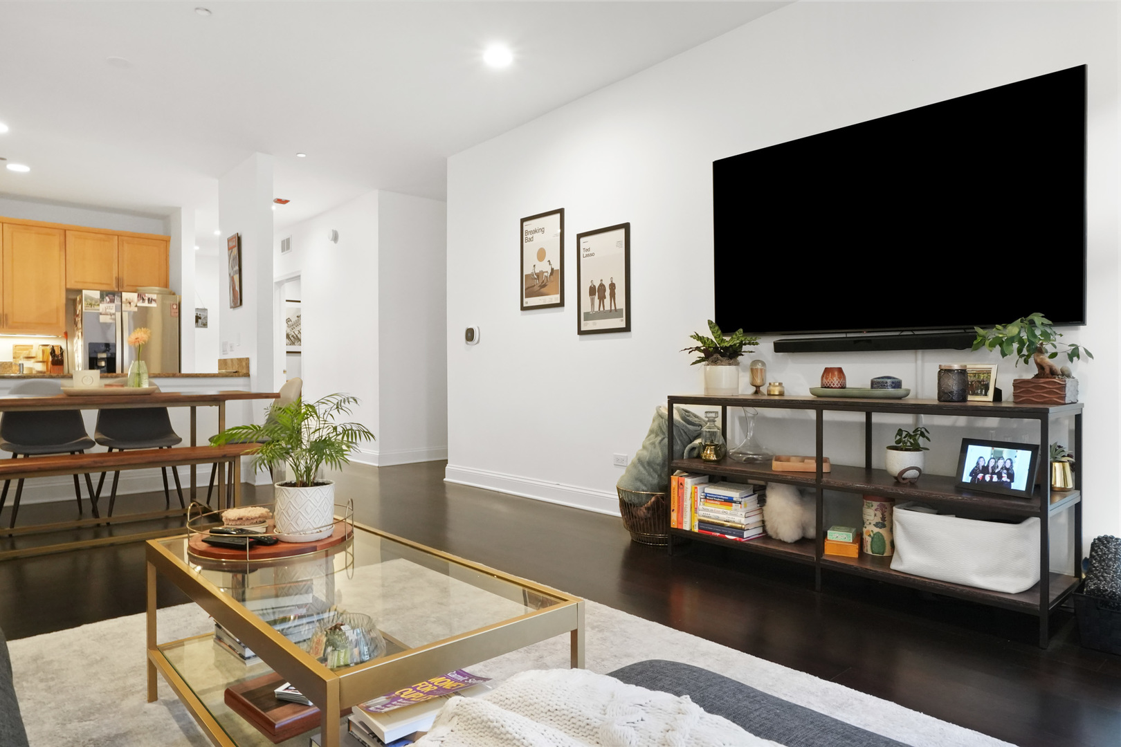 33 W Huron Street Unit: 301