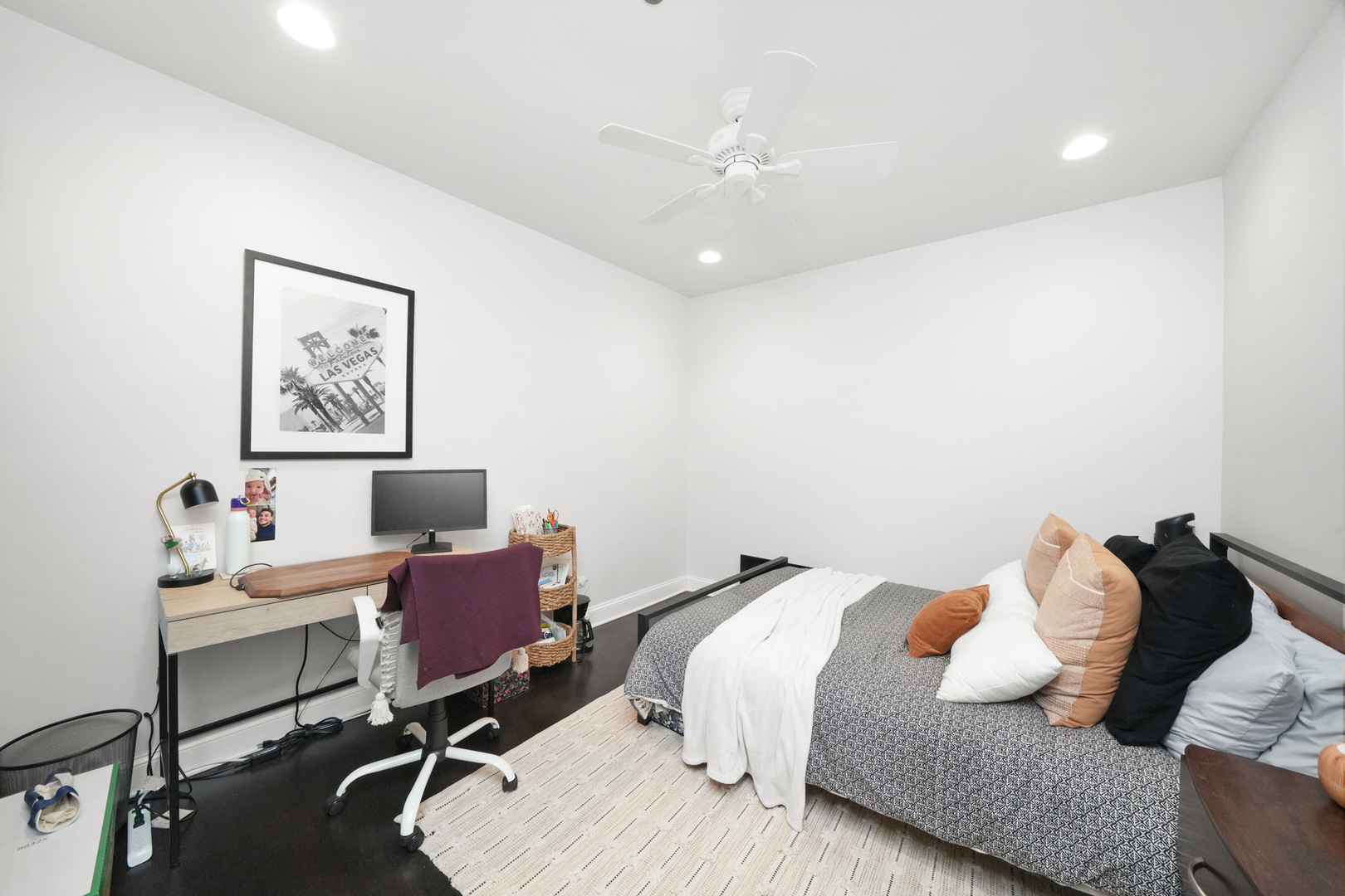33 W Huron Street Unit: 301