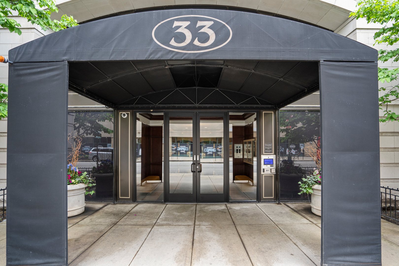 33 W Huron Street Unit: 301