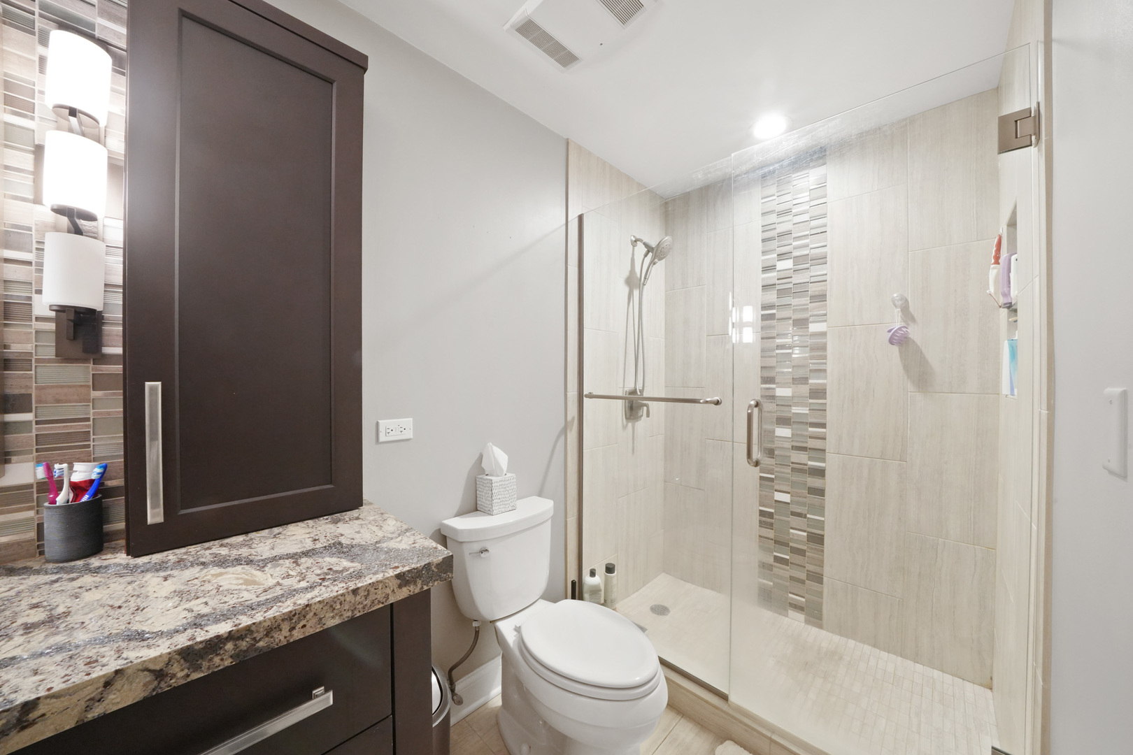 33 W Huron Street Unit: 301
