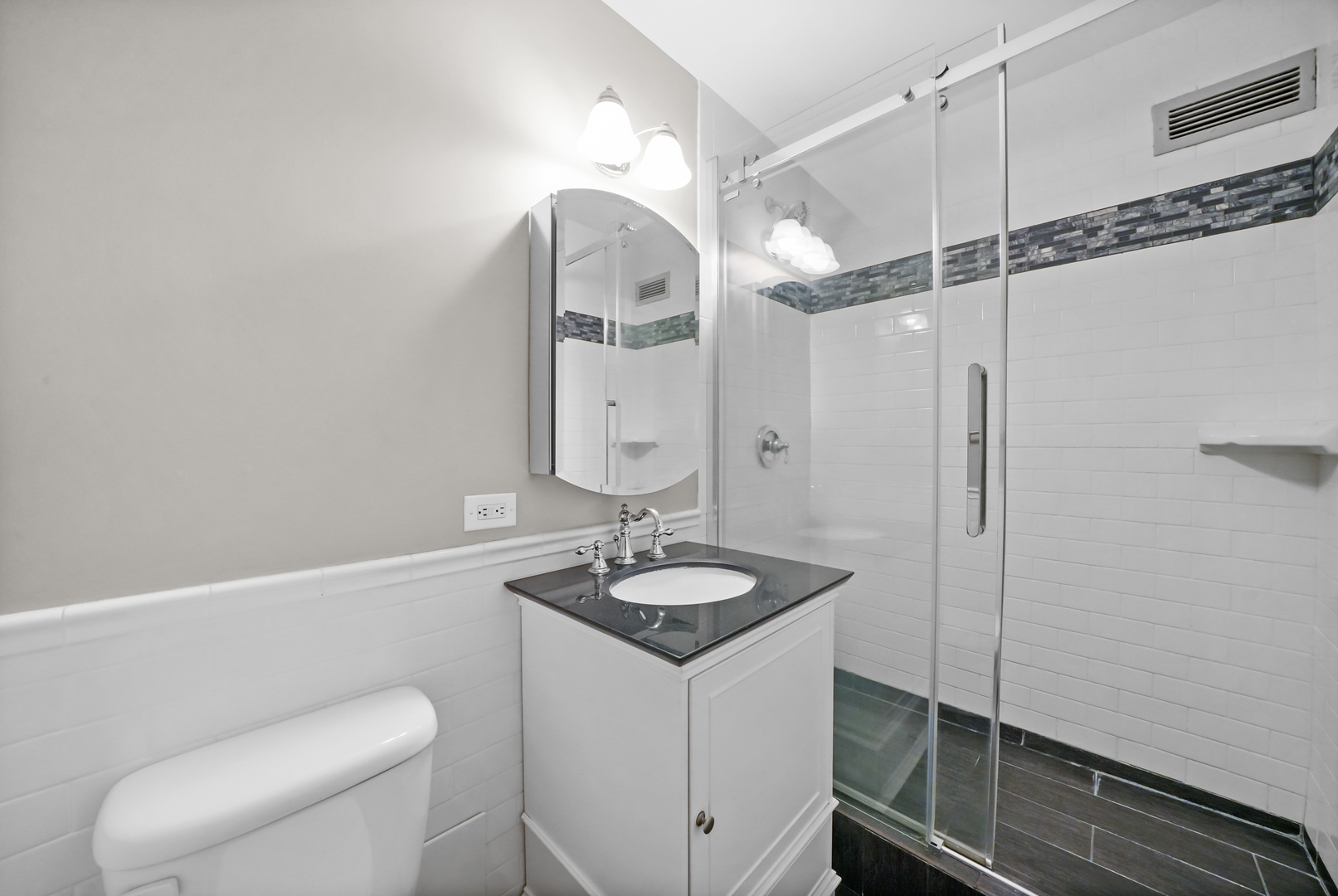 1150 N Lake Shore Drive Unit: 13G