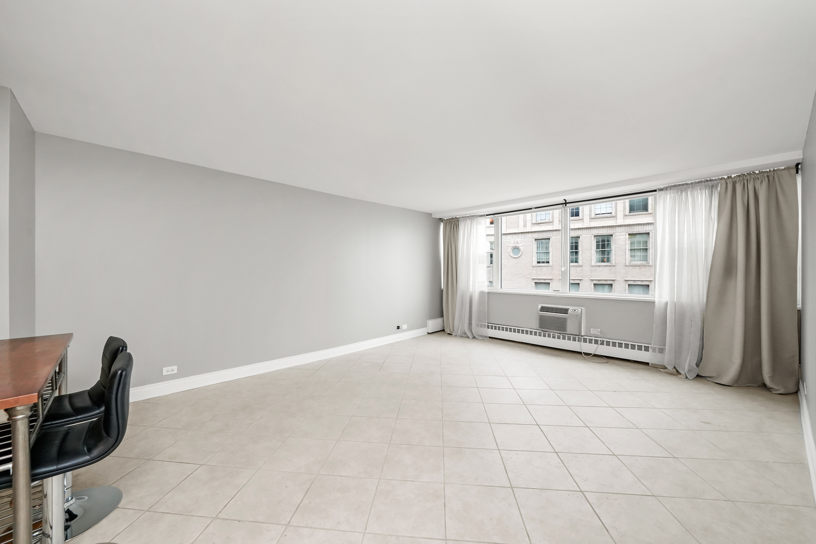 1150 N Lake Shore Drive Unit: 13G
