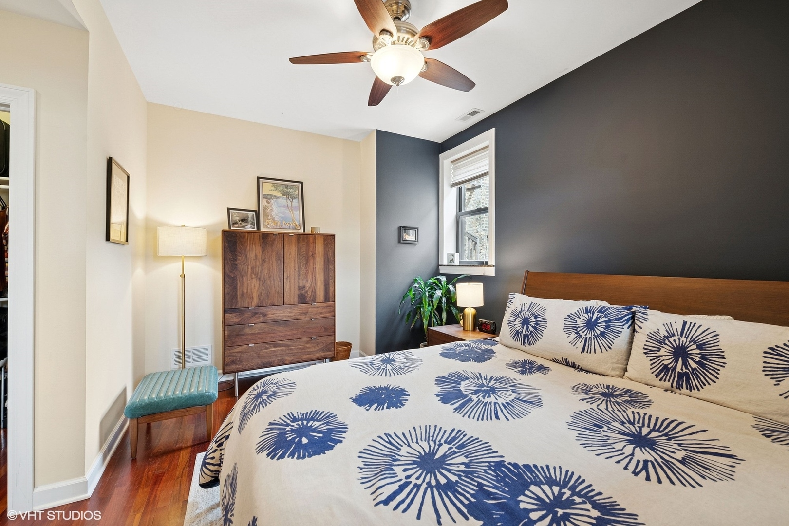 4647 N WOLCOTT Avenue Unit: 2