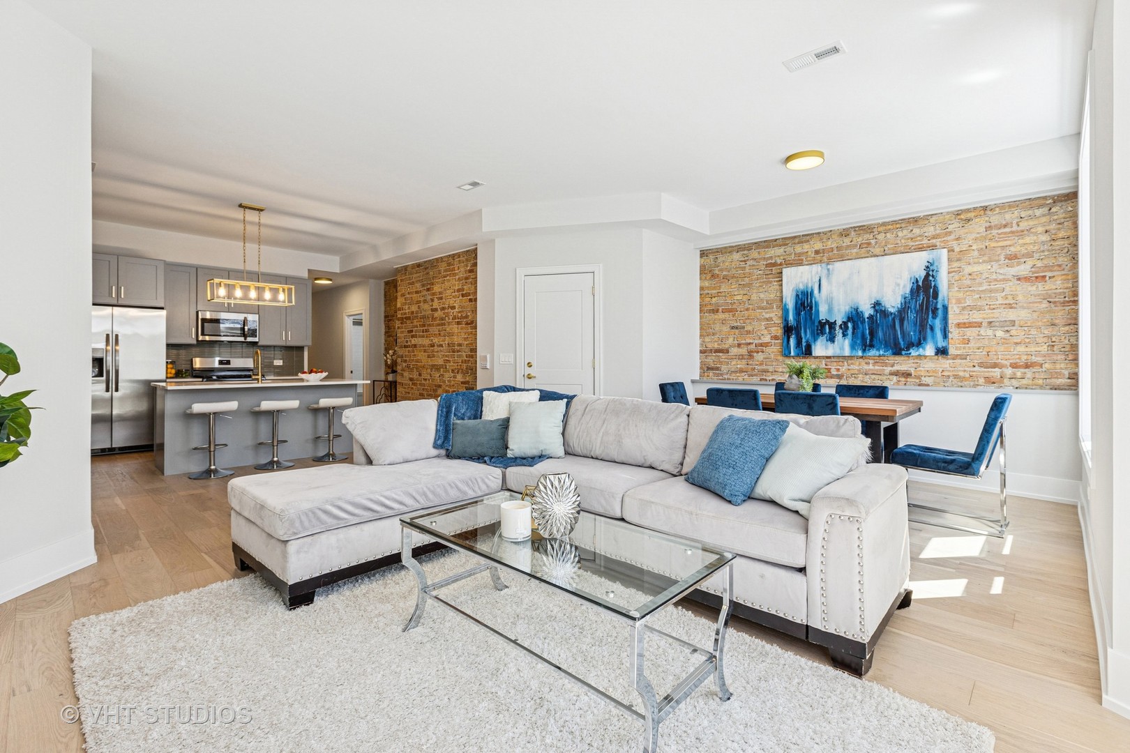 5333 N Kenmore Avenue Unit: 2N