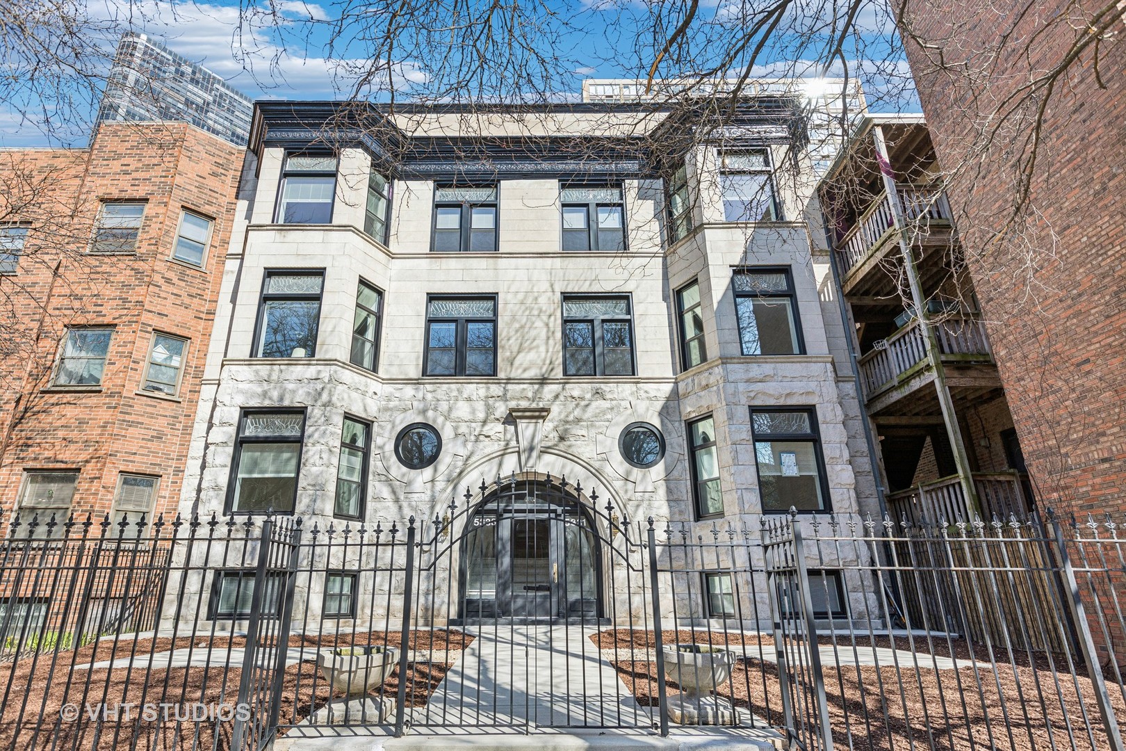 5333 N Kenmore Avenue Unit: 2N