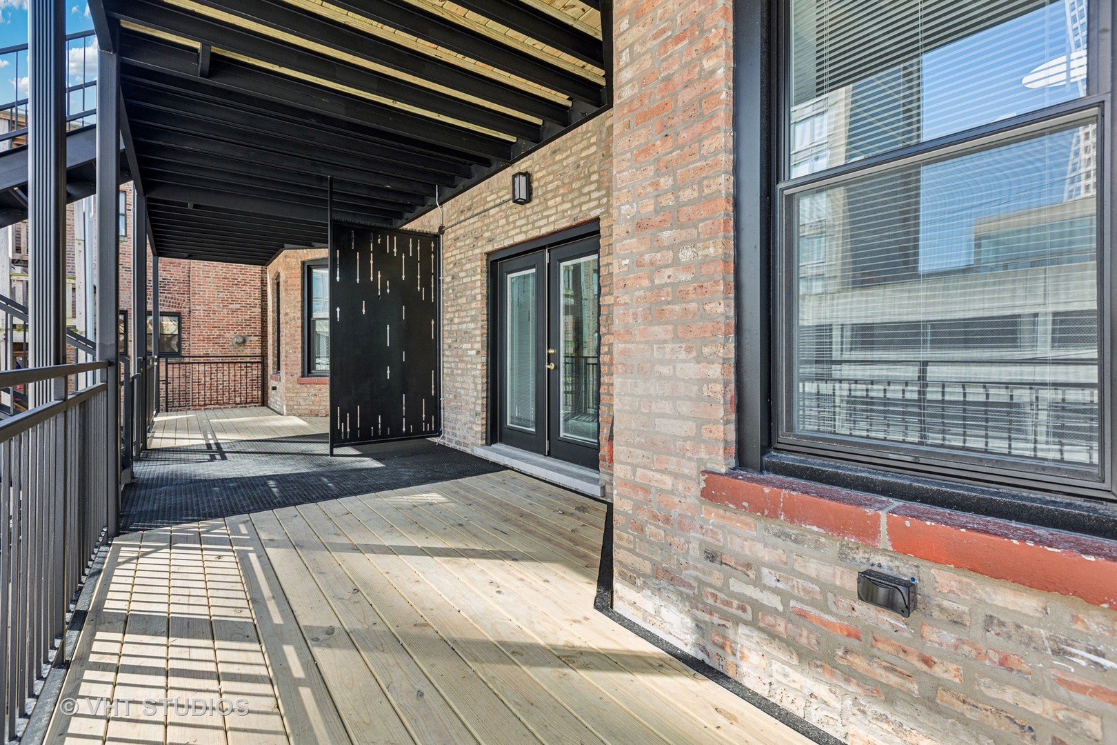 5333 N Kenmore Avenue Unit: 2N