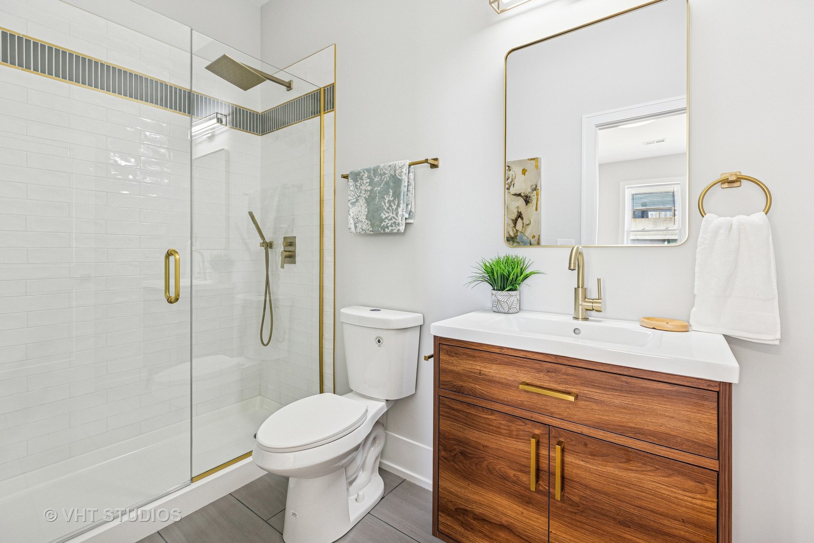 5333 N Kenmore Avenue Unit: 2N