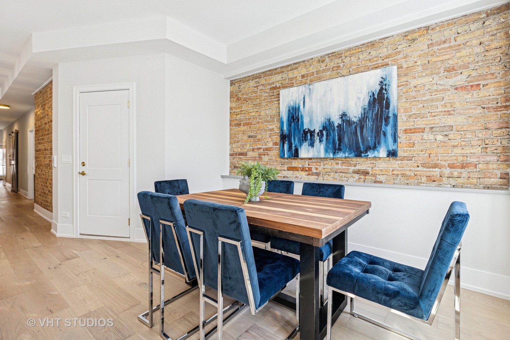 5333 N Kenmore Avenue Unit: 2N