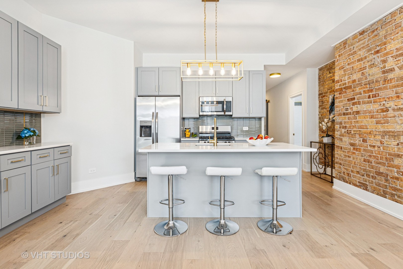 5333 N Kenmore Avenue Unit: 2N