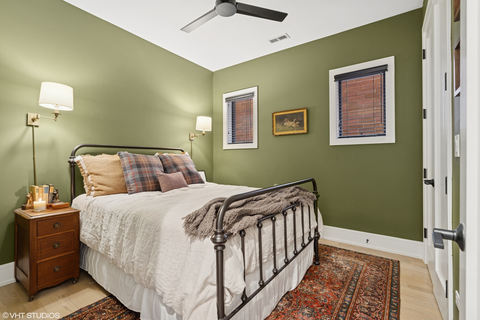 2846 N Racine Avenue Unit: 2