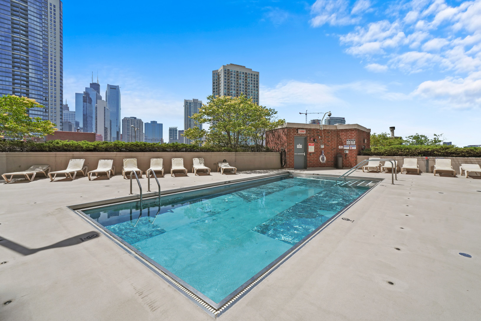 600 N Kingsbury Street Unit: 904