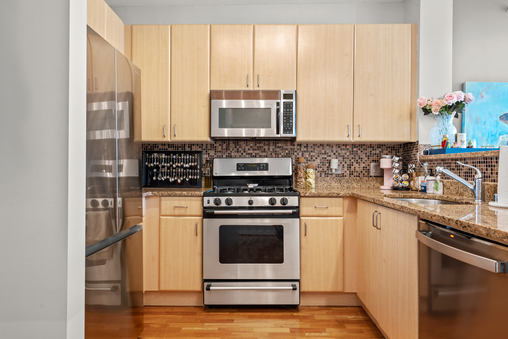 600 N Kingsbury Street Unit: 904