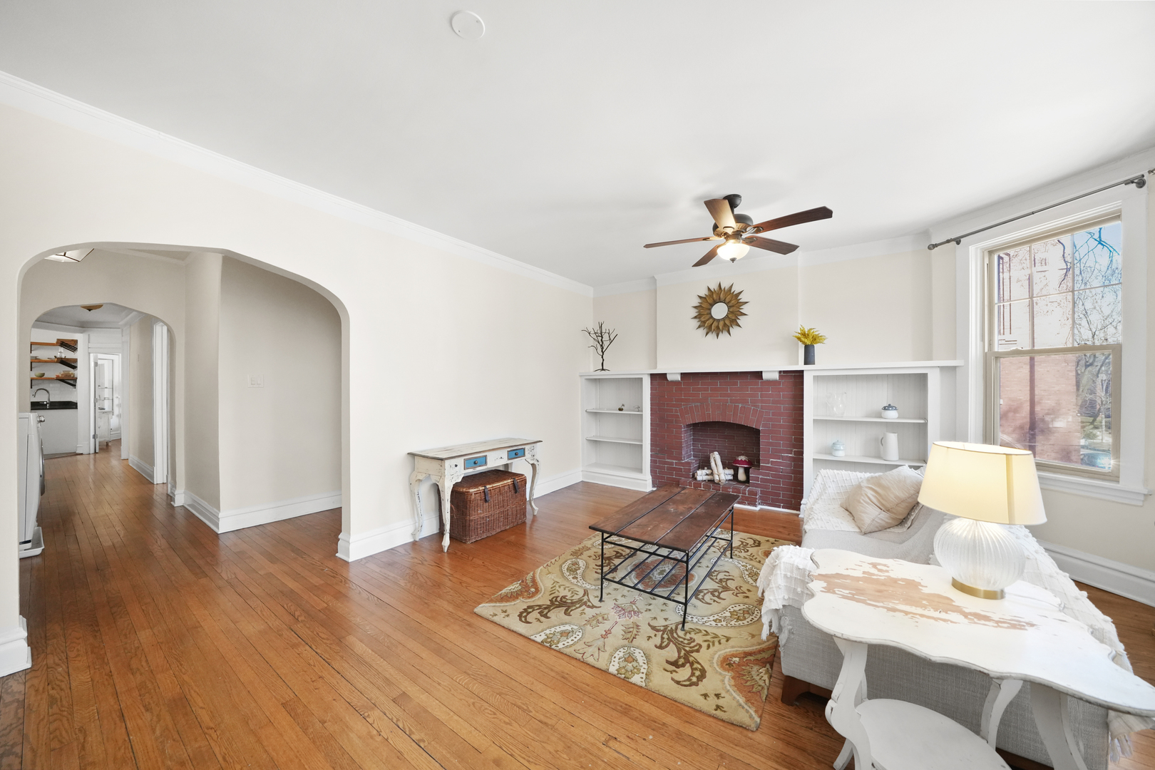 5924 N MAGNOLIA Avenue Unit: 2N