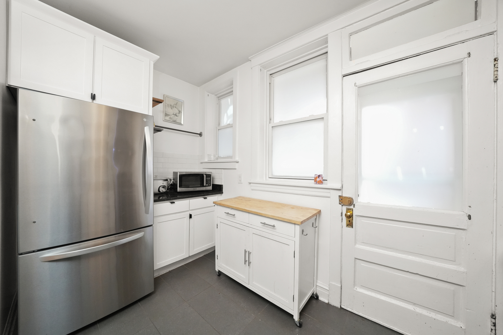 5924 N MAGNOLIA Avenue Unit: 2N