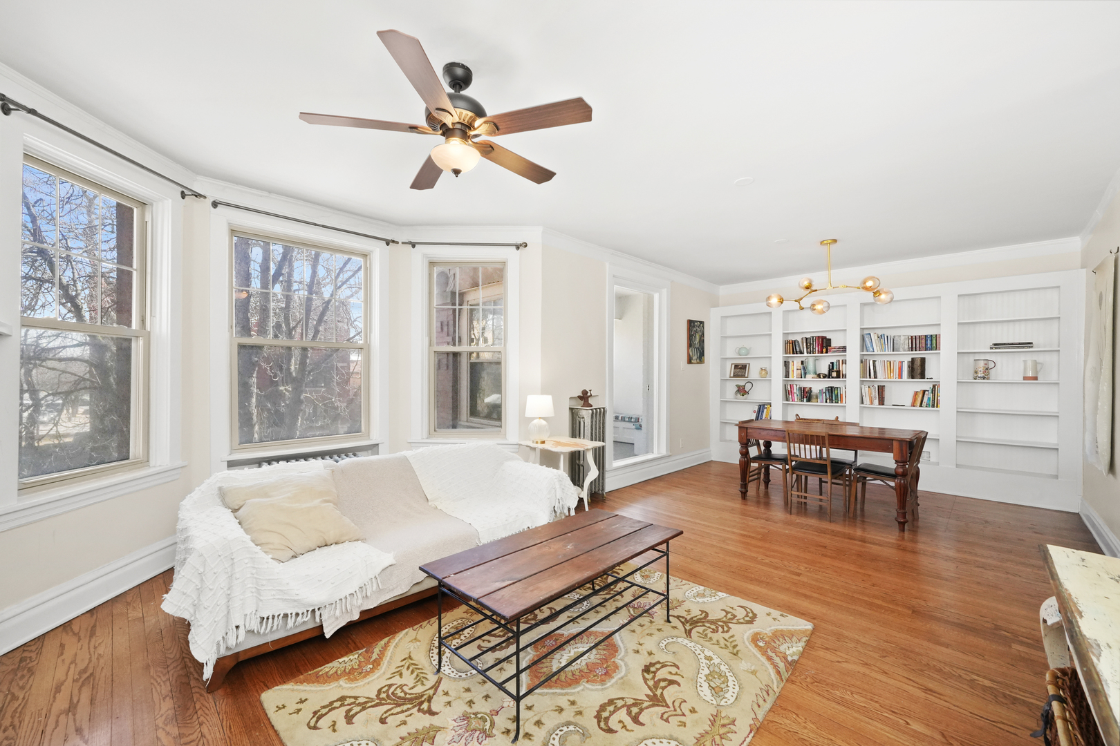 5924 N MAGNOLIA Avenue Unit: 2N