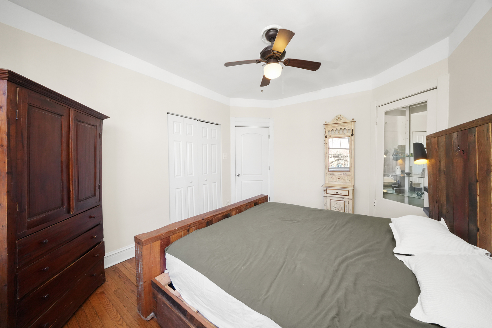 5924 N MAGNOLIA Avenue Unit: 2N