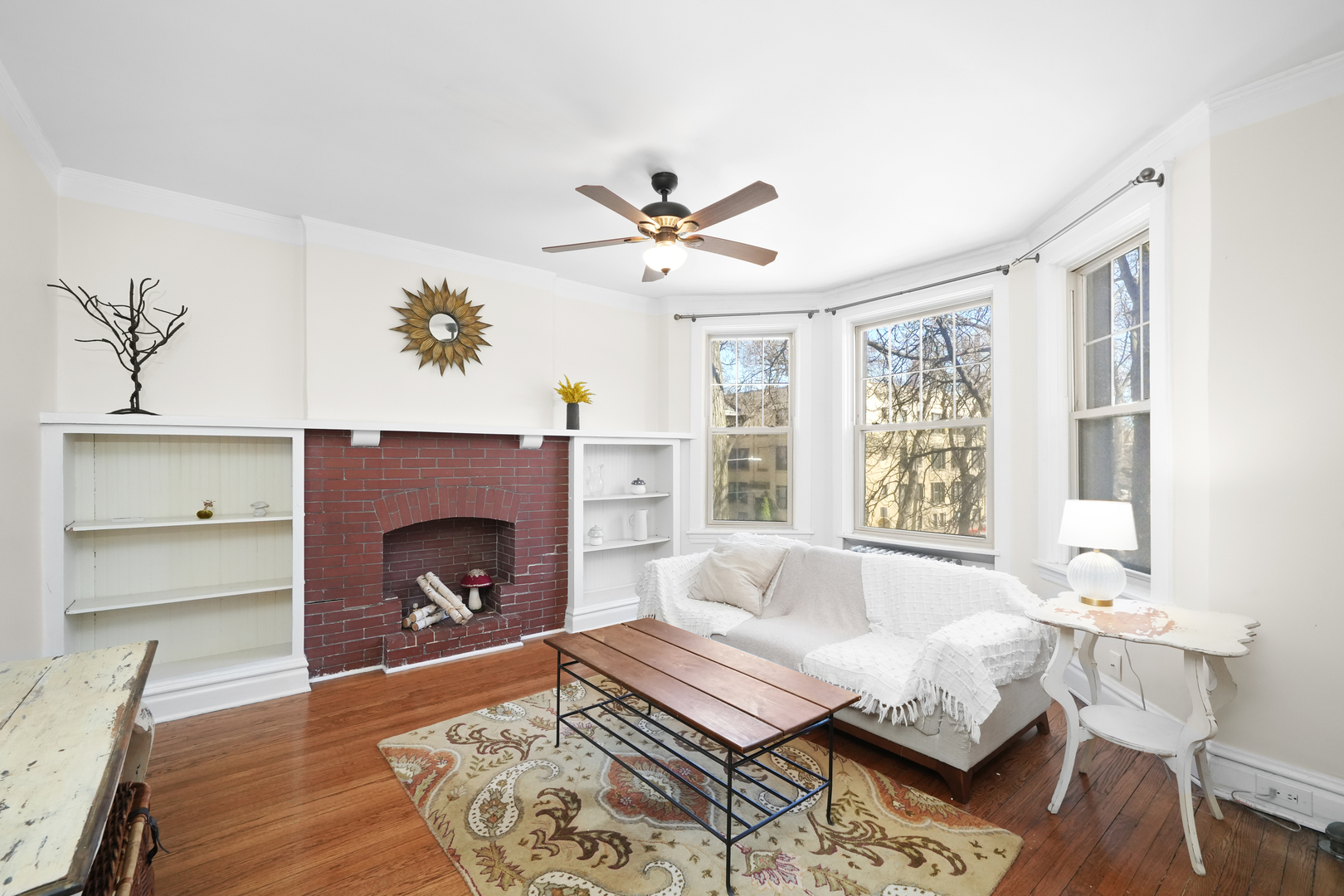 5924 N MAGNOLIA Avenue Unit: 2N