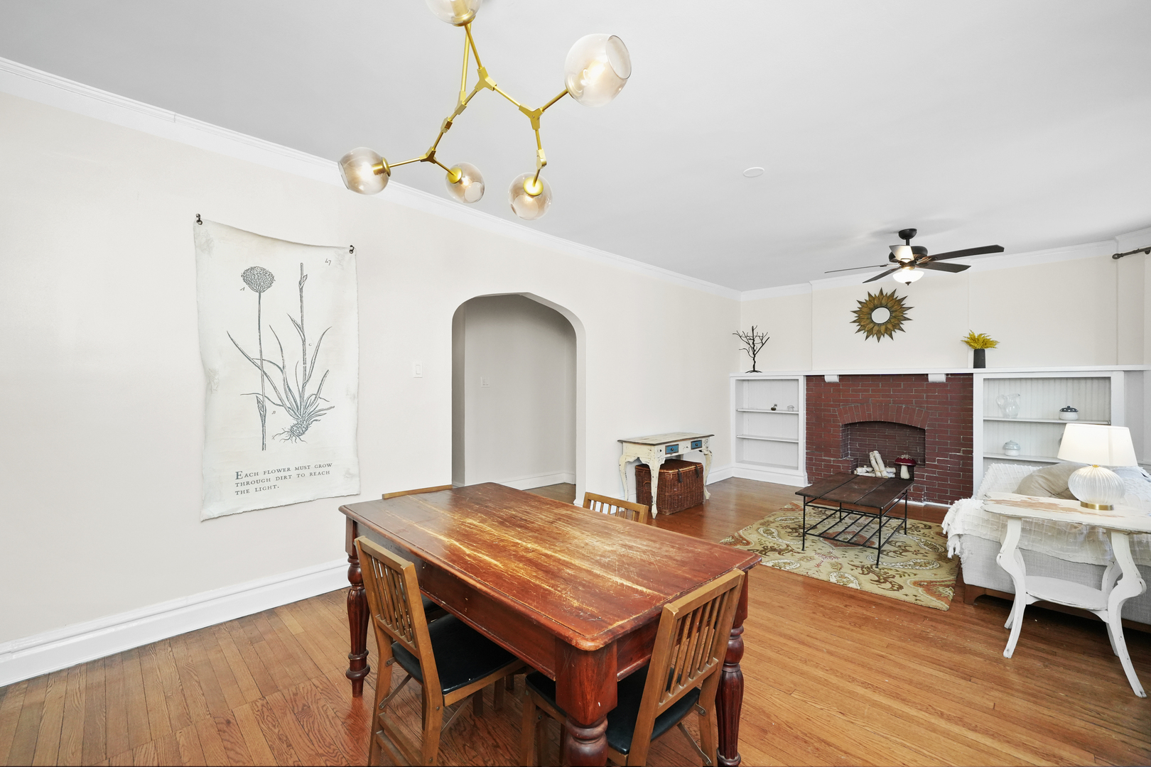 5924 N MAGNOLIA Avenue Unit: 2N