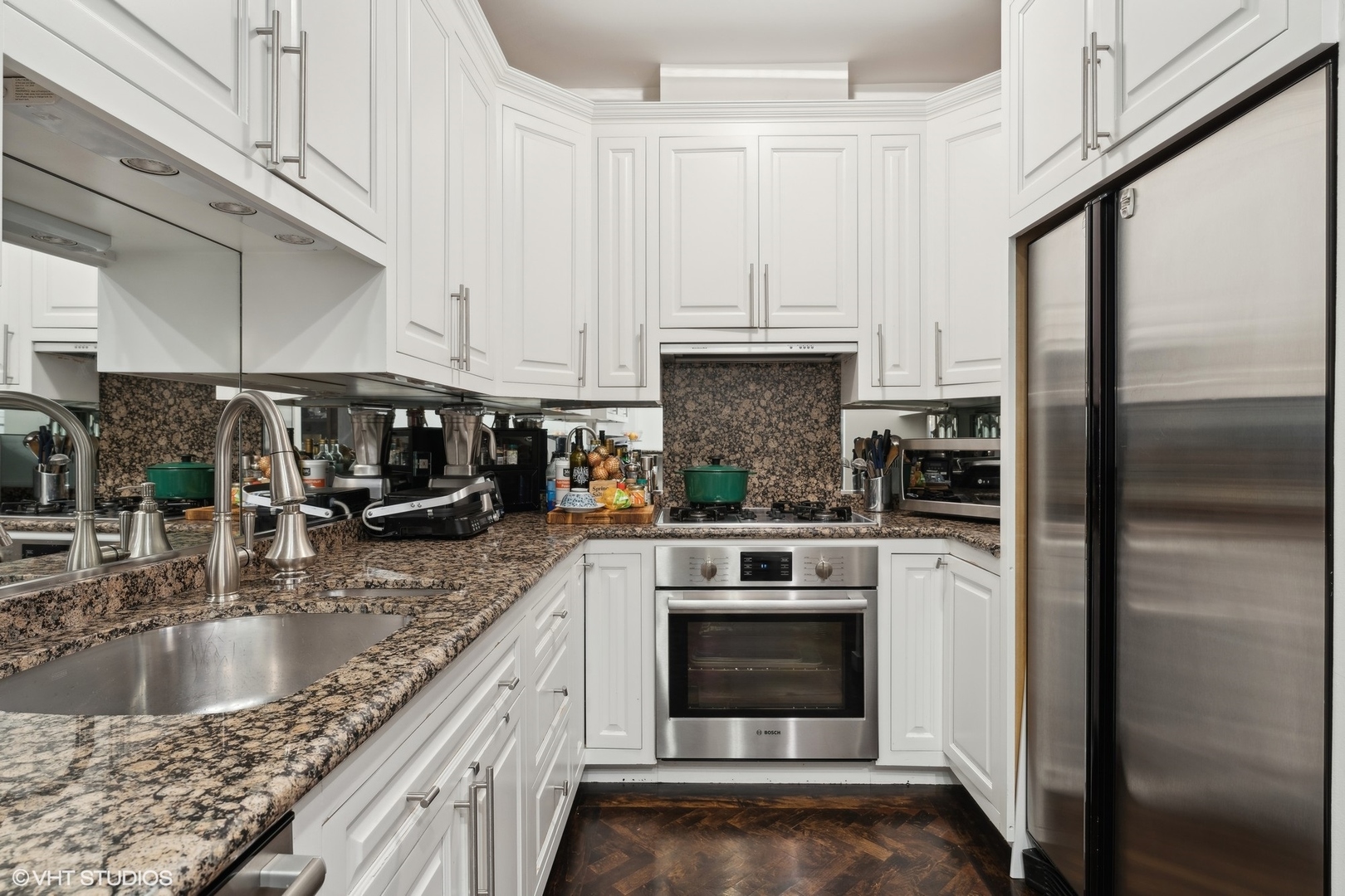 123 W Oak Street Unit: P