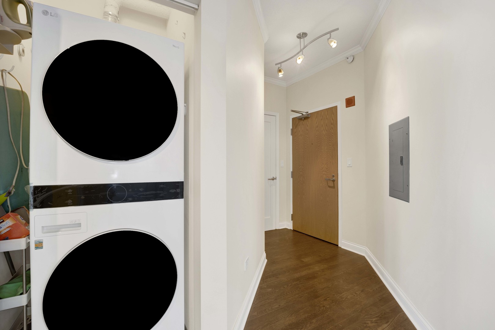 1717 S Prairie Avenue Unit: 905