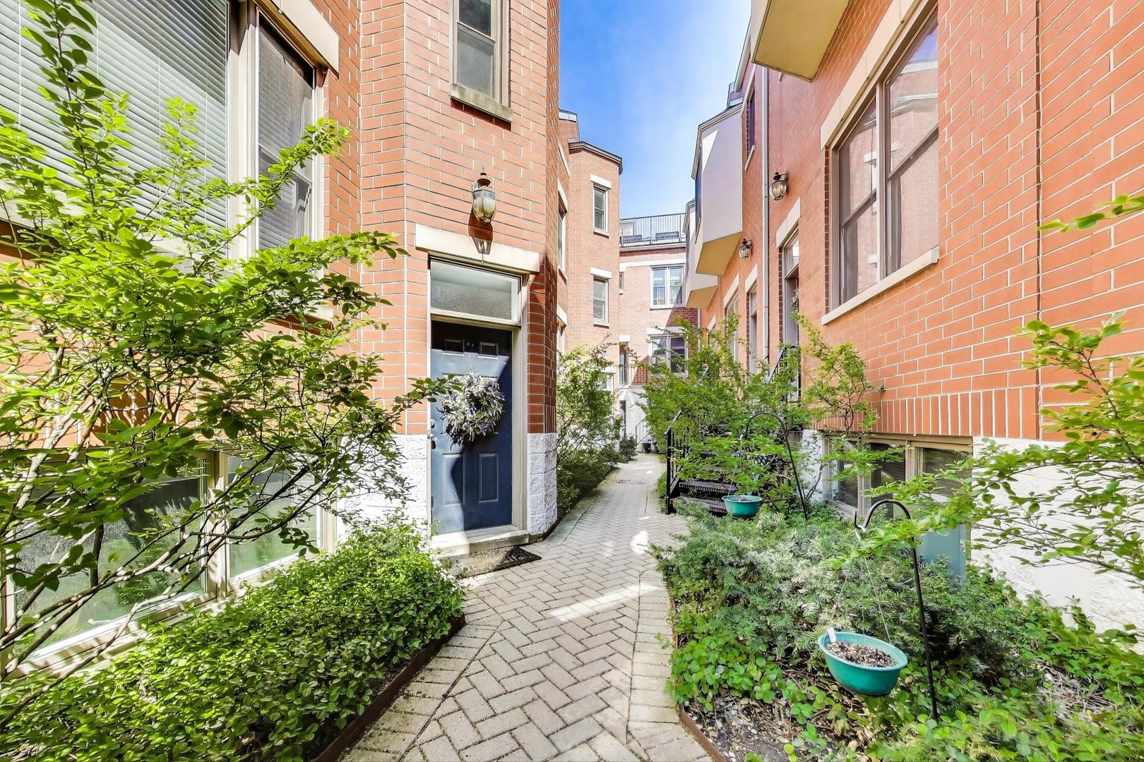 1334 W WEBSTER Avenue Unit: B