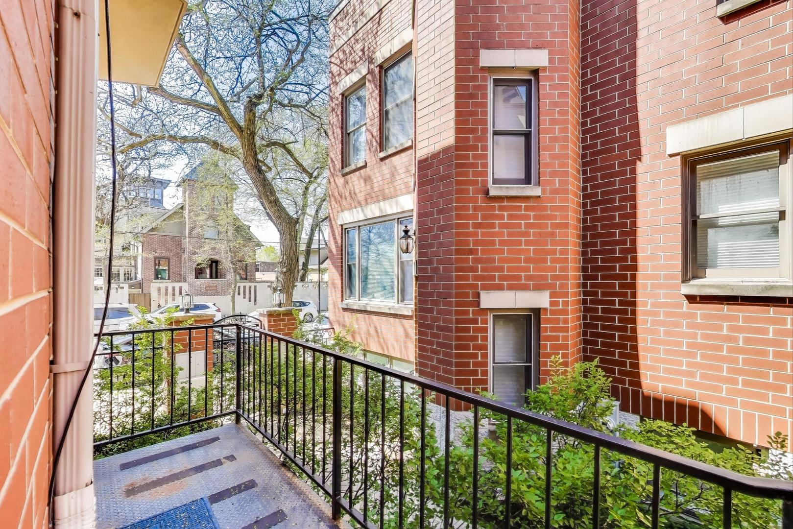 1334 W WEBSTER Avenue Unit: B