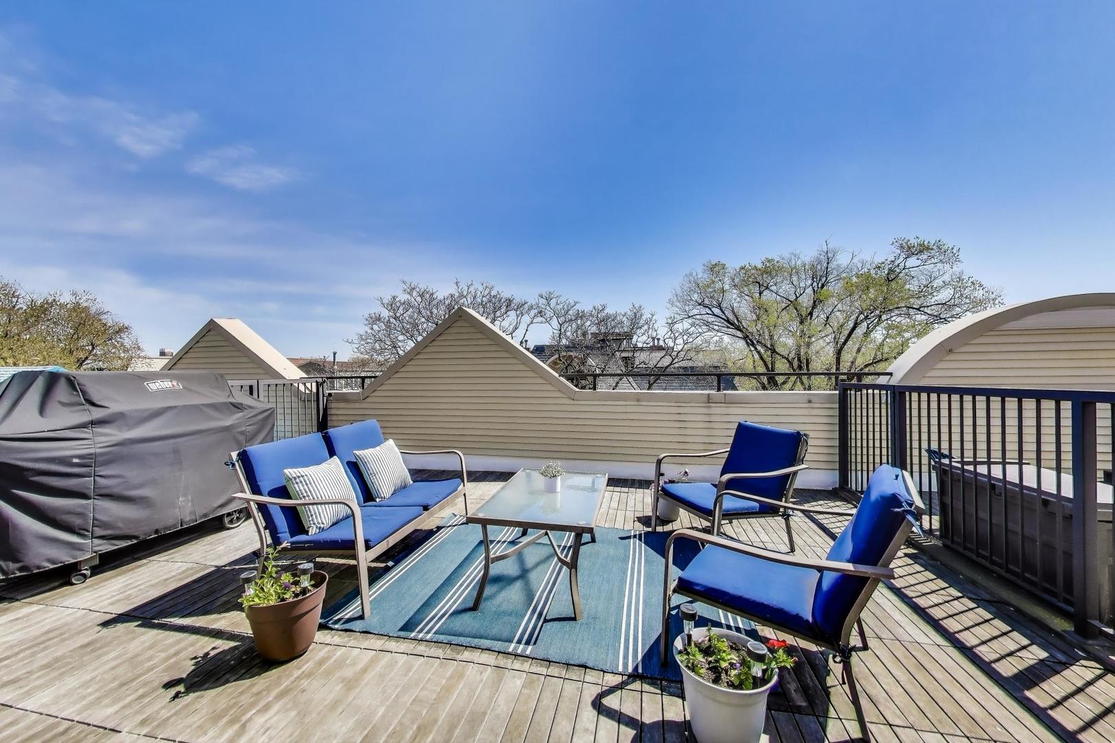 1334 W WEBSTER Avenue Unit: B