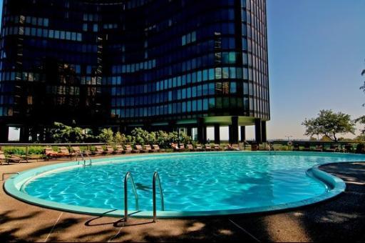 505 N Lake Shore Drive Unit: 1810-1811