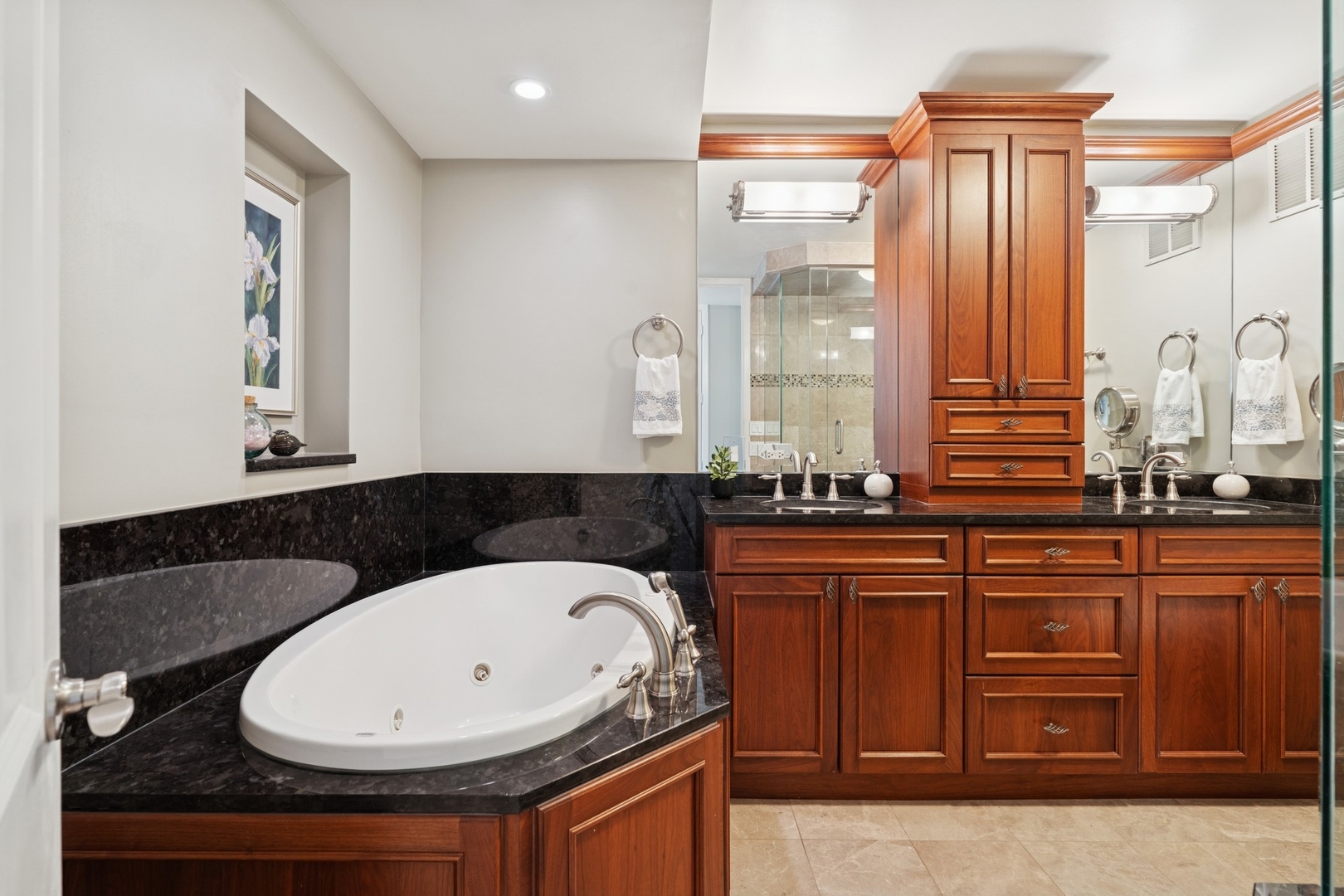 505 N Lake Shore Drive Unit: 1810-1811