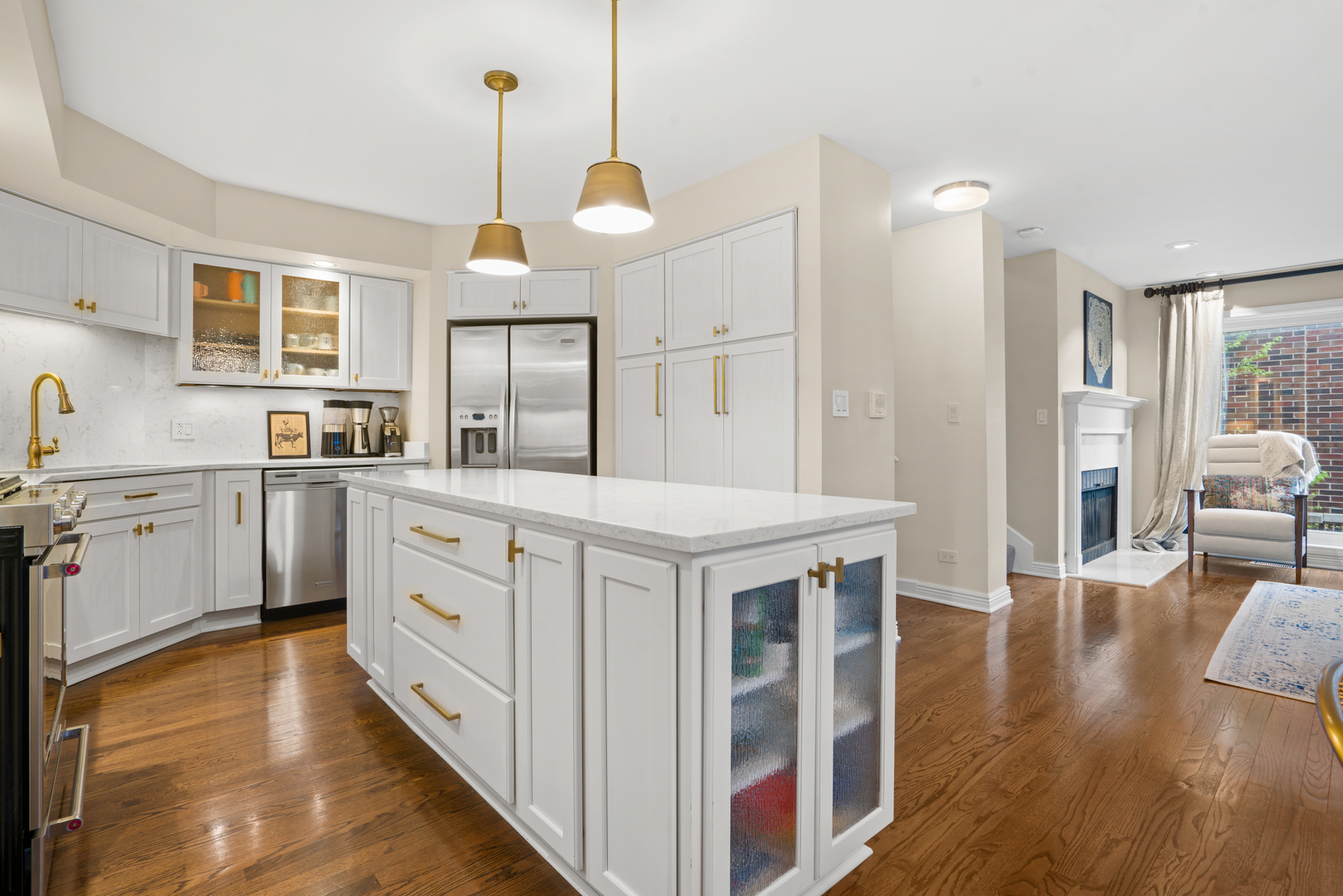 1661 N DAYTON Street Unit: C