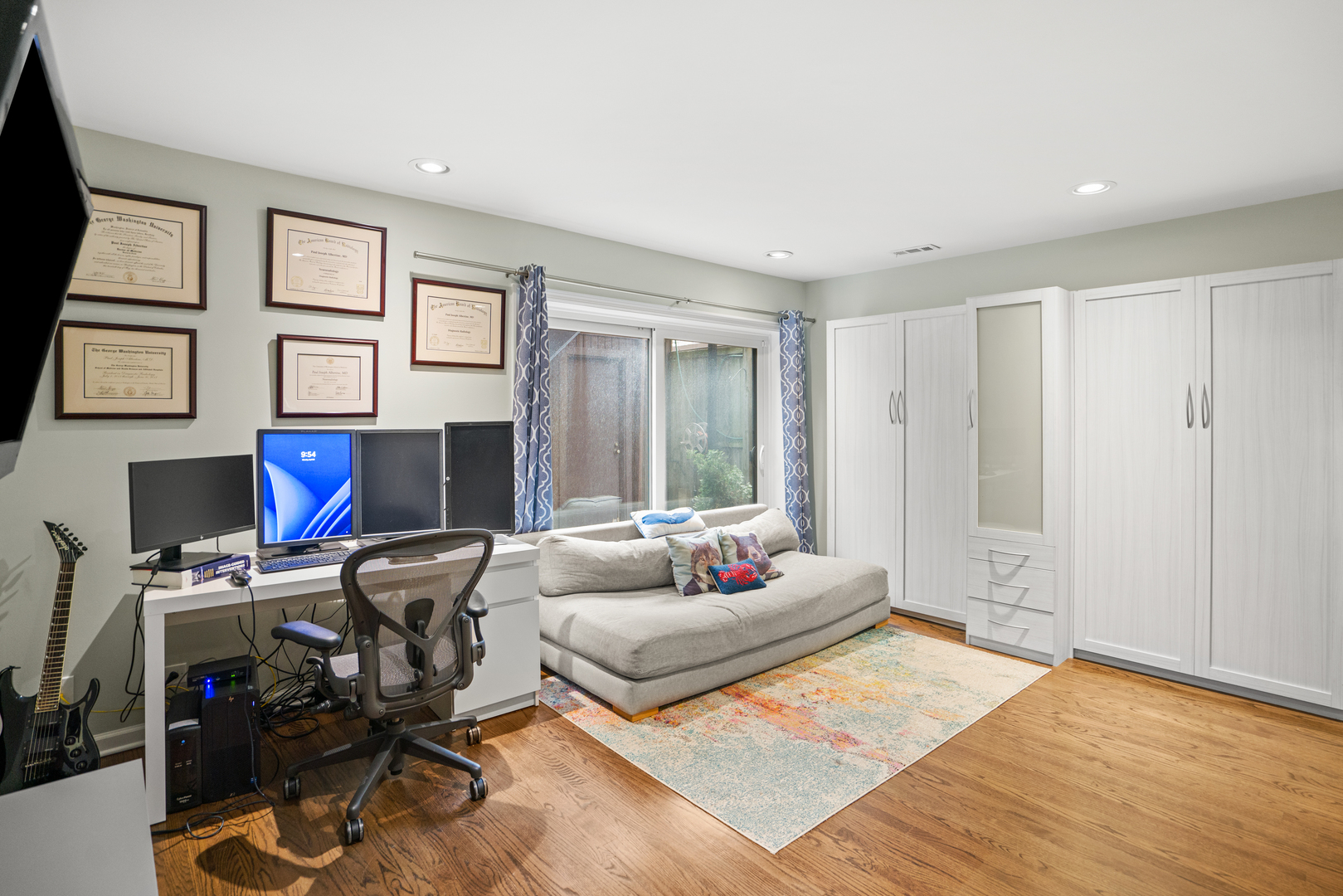 1661 N DAYTON Street Unit: C