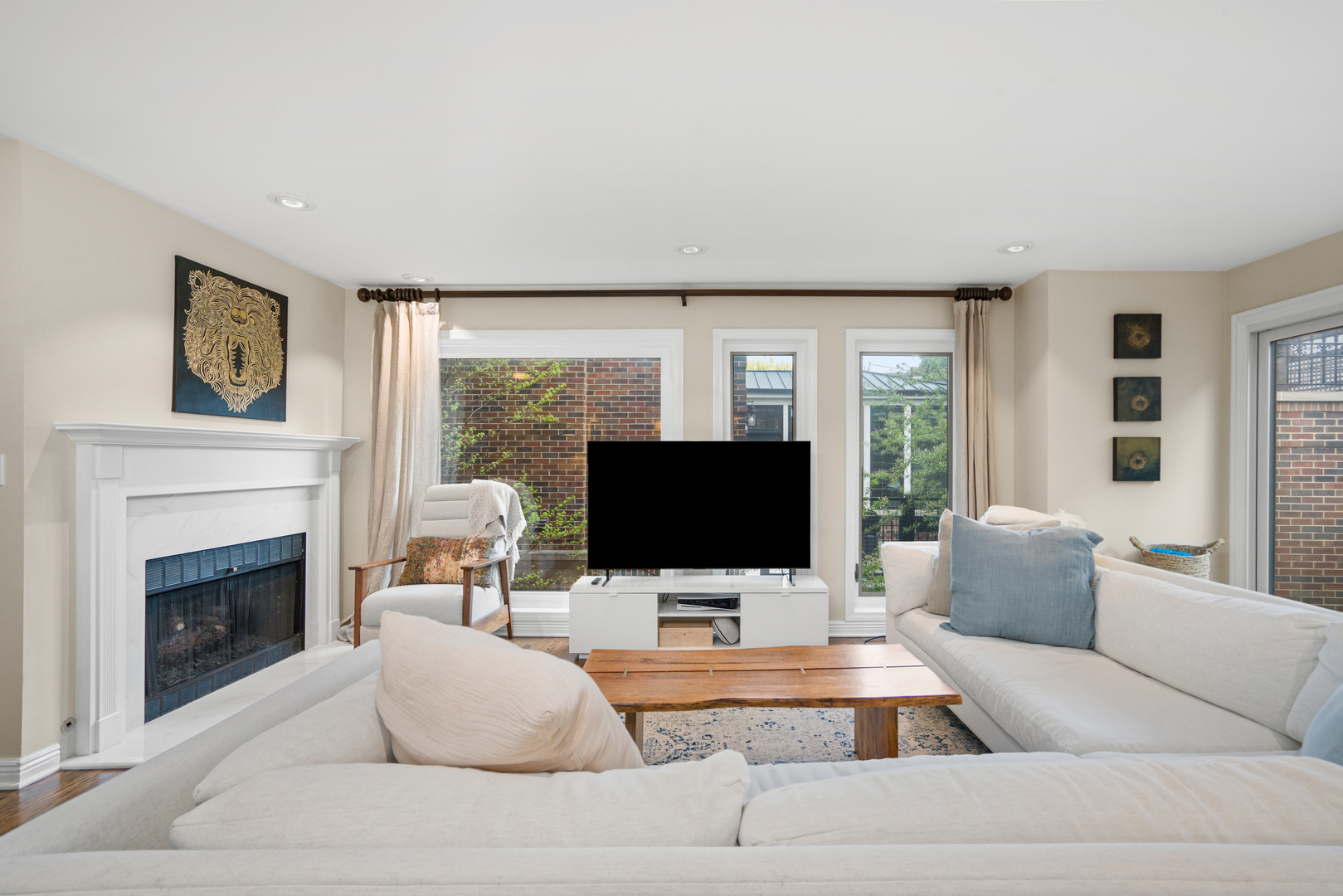 1661 N DAYTON Street Unit: C