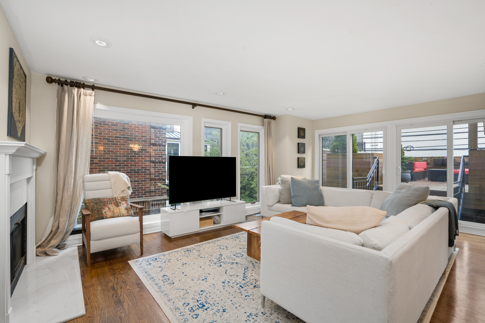 1661 N DAYTON Street Unit: C