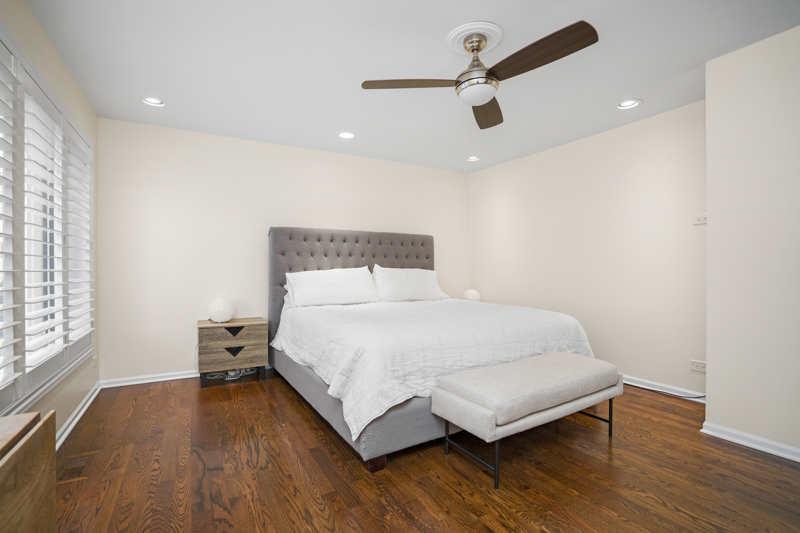 1661 N DAYTON Street Unit: C