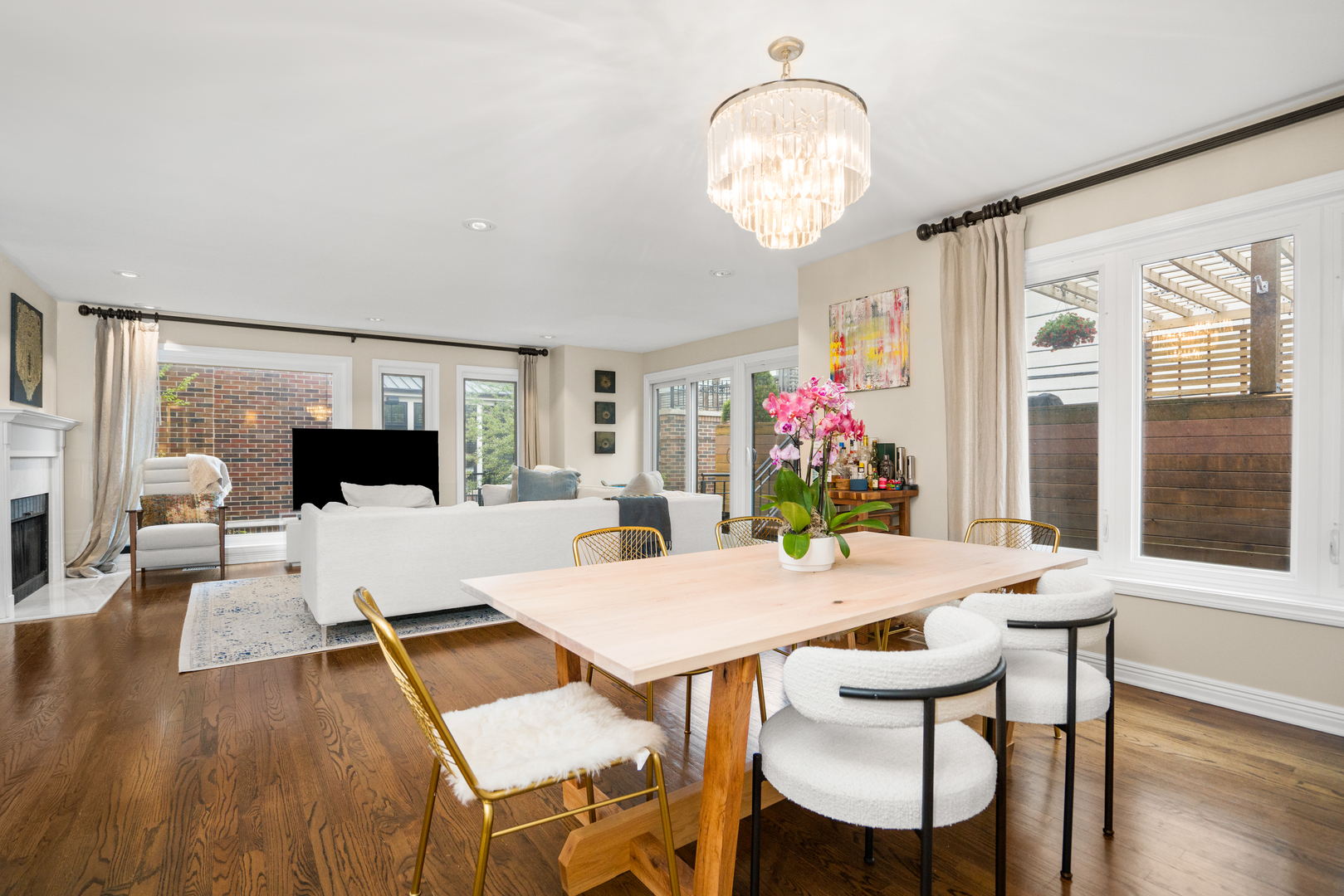 1661 N DAYTON Street Unit: C